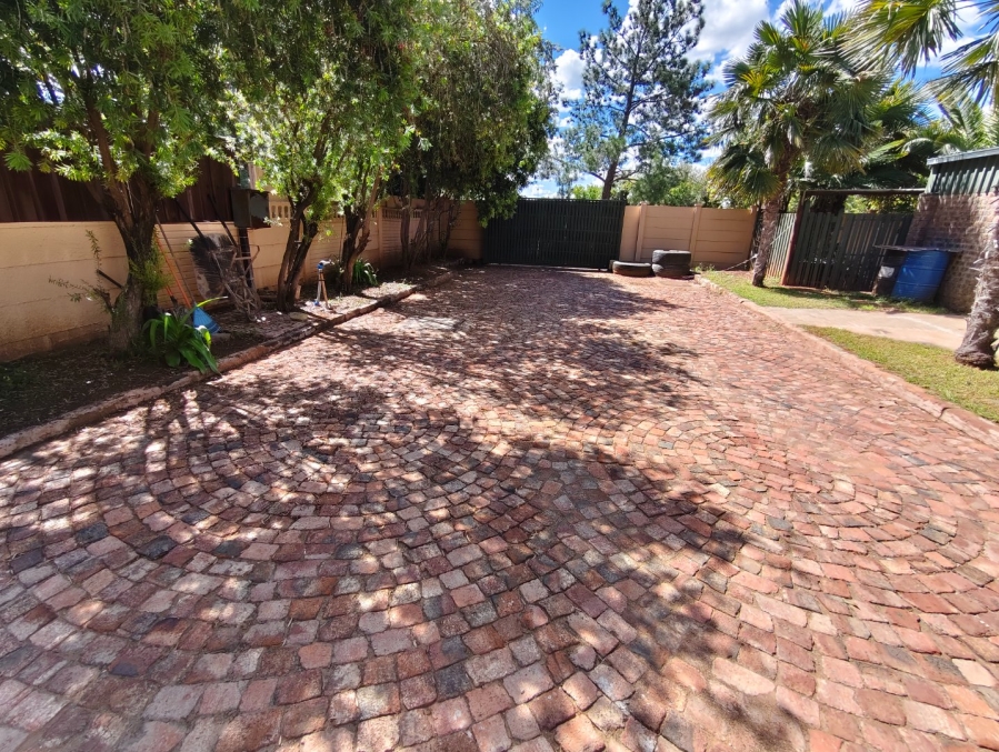 To Let 2 Bedroom Property for Rent in Wilgehof Free State